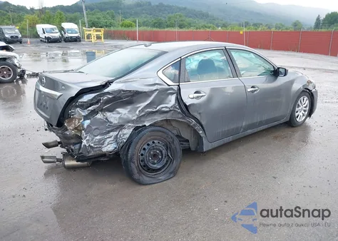 2015 Nissan Altima 2.5/2.5 S/2.5 Sl/2.5 Sv z USA, uszkodzony, nr VIN 1N4AL3AP8FC443731